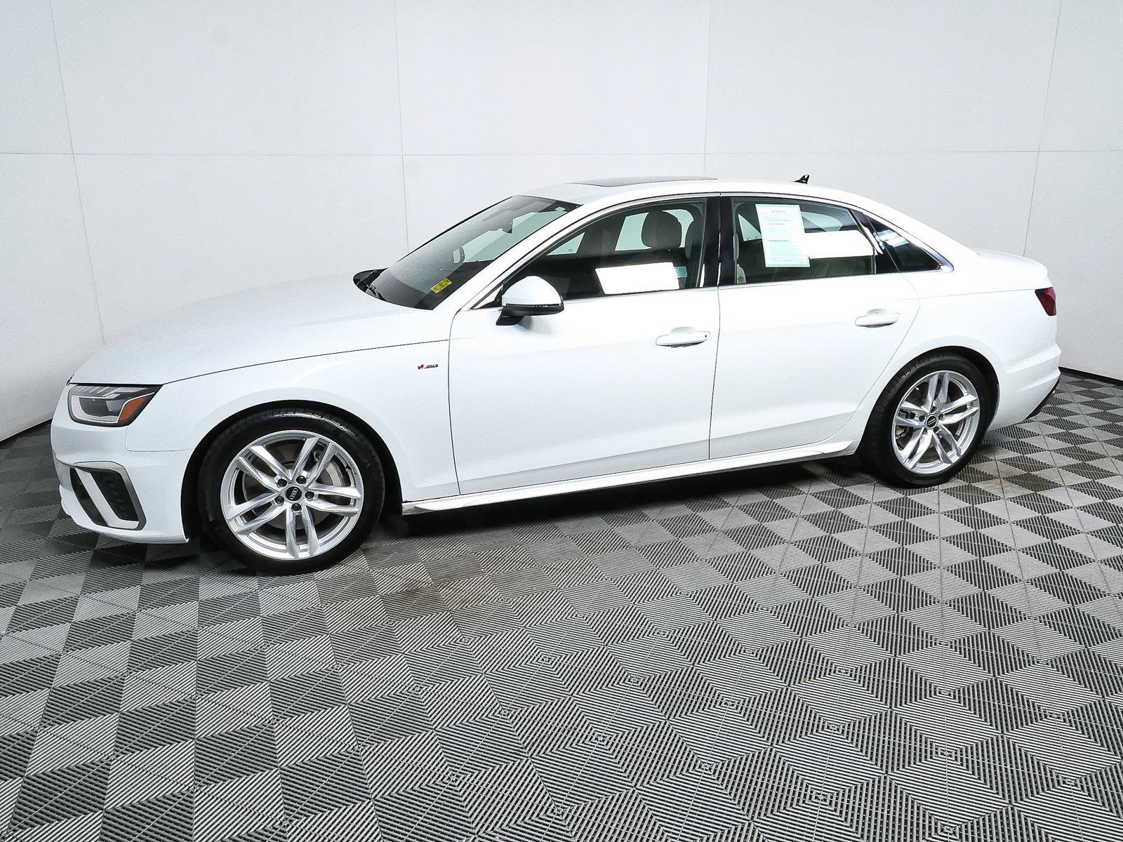 Used 2023 Audi A4 2.0T Premium Plus w/ Premium Plus Package AWD/4WD image 32