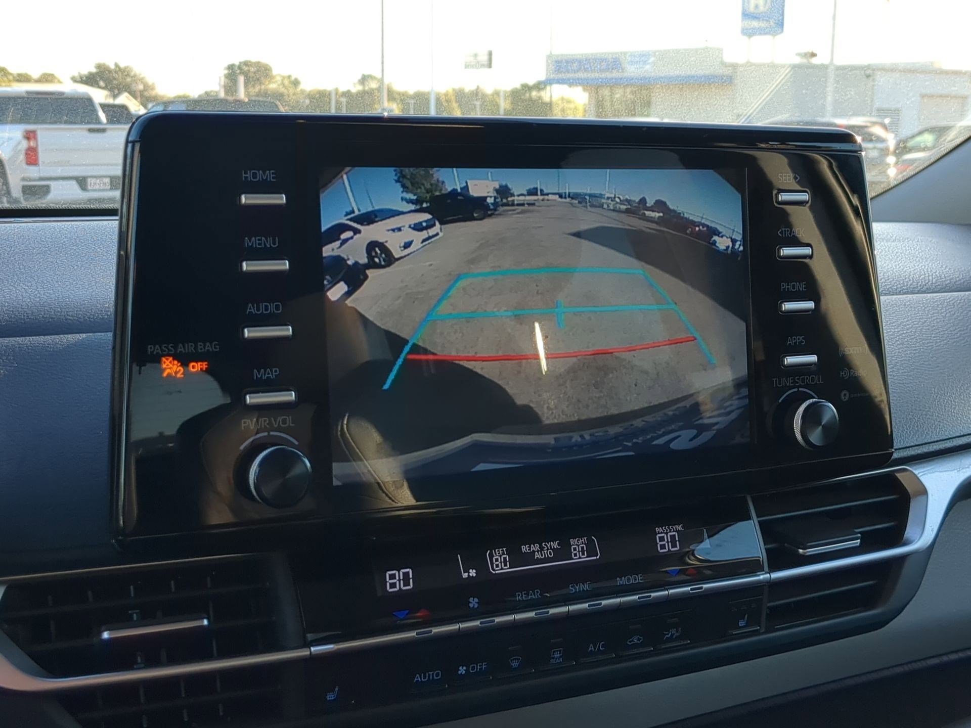 Used 2023 Toyota Sienna XLE image 24