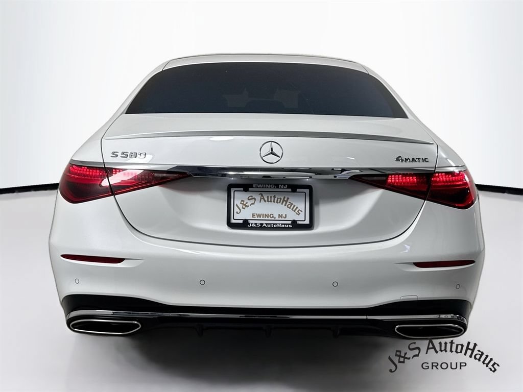 Used 2025 Mercedes-Benz S 580 4MATIC Sedan w/ AMG Line Package image 6