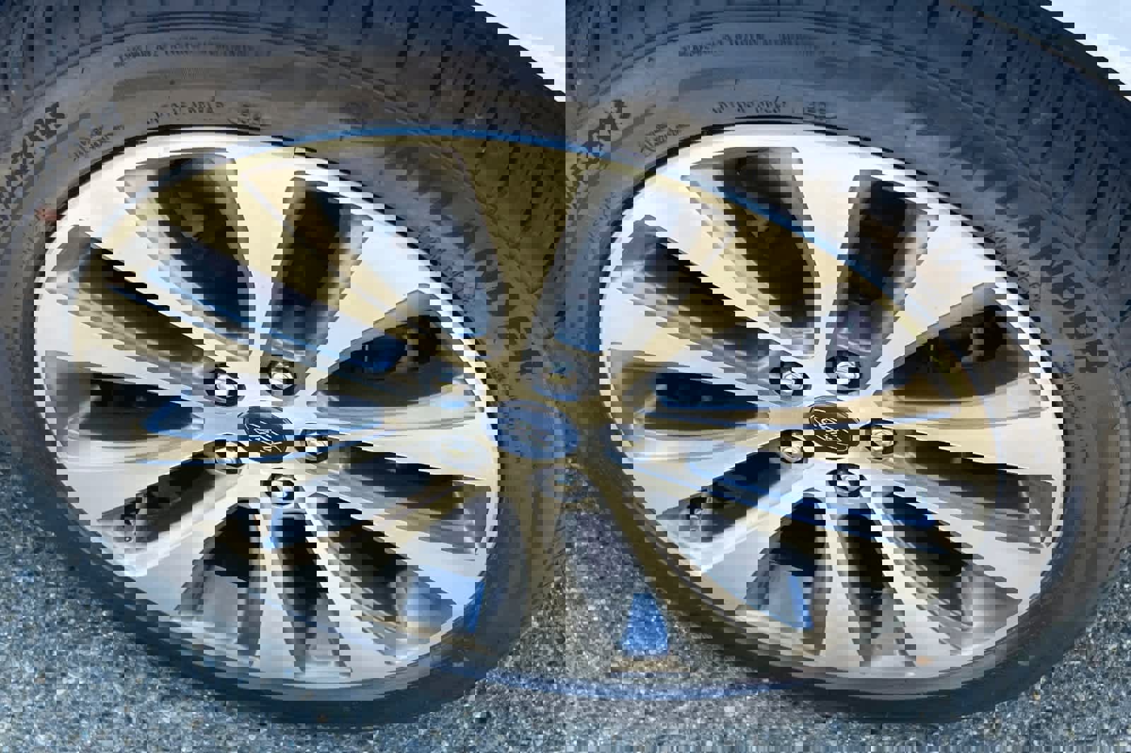 Used 2020 Ford Fusion SE image 22