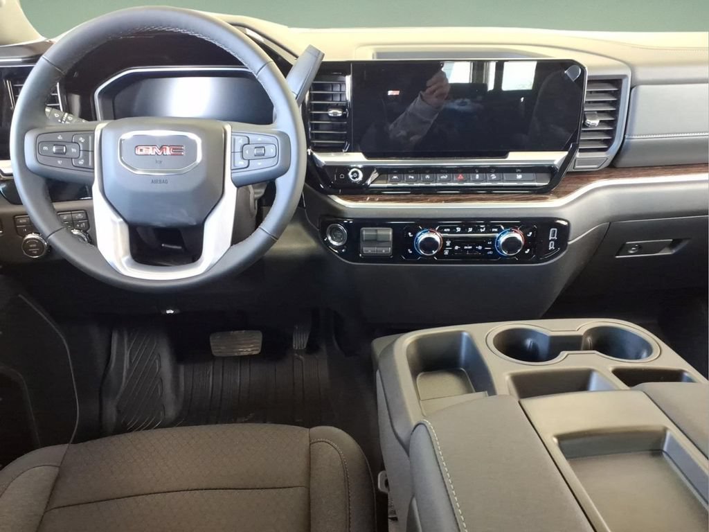 New 2026 GMC Sierra 1500 SLE AWD/4WD image 8