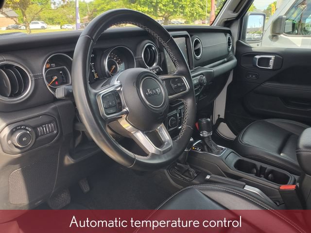 Used 2022 Jeep Wrangler Unlimited Sahara AWD/4WD image 13