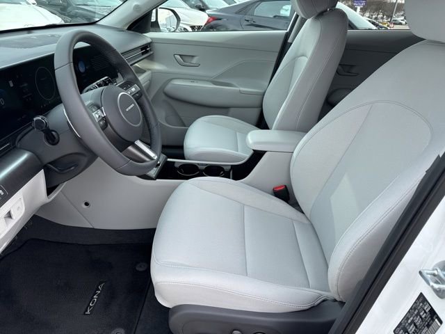 Used 2025 Hyundai Kona SEL image 21