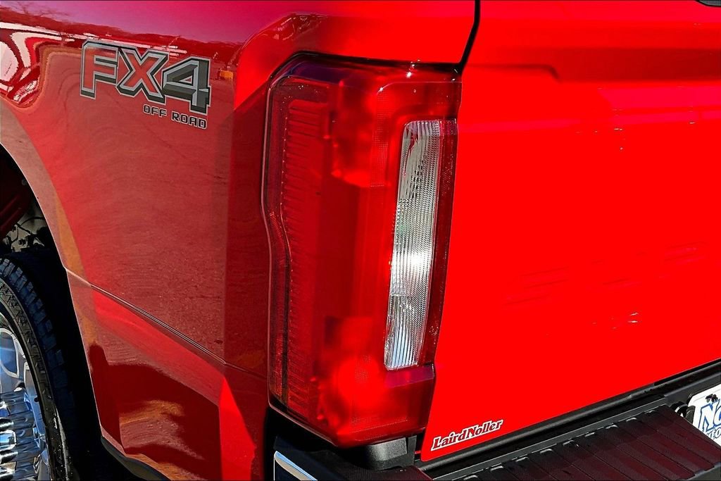 New 2026 Ford F350 XLT w/ FX4 Off-Road Package image 24