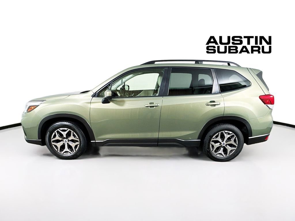 Used 2020 Subaru Forester Premium AWD/4WD image 4