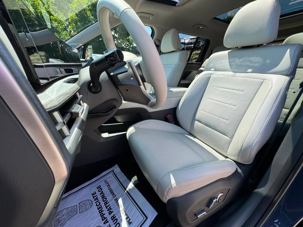 Certified 2026 Hyundai Santa Fe Limited AWD/4WD image 15