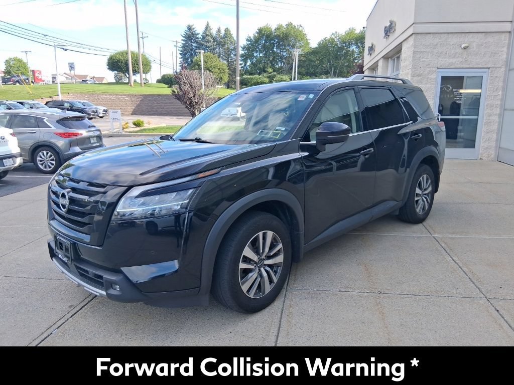 Used 2022 Nissan Pathfinder SL w/ Lighting Package (N92) AWD/4WD image 8