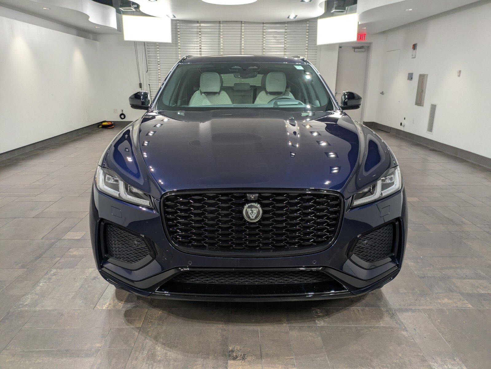 New 2026 Jaguar F-PACE R-Dynamic S image 2