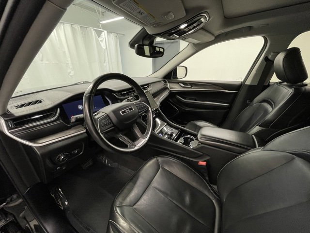 Used 2021 Jeep Grand Cherokee L Limited w/ Trailer Tow Package image 10