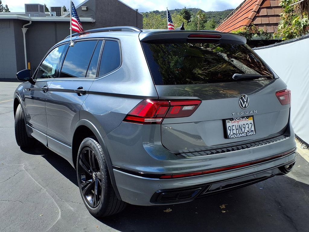 Used 2023 Volkswagen Tiguan SE R-Line FWD image 5