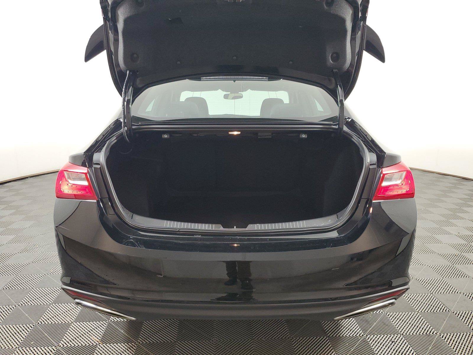 Used 2022 Chevrolet Malibu RS w/ LPO, Convenience Package 2 FWD image 8