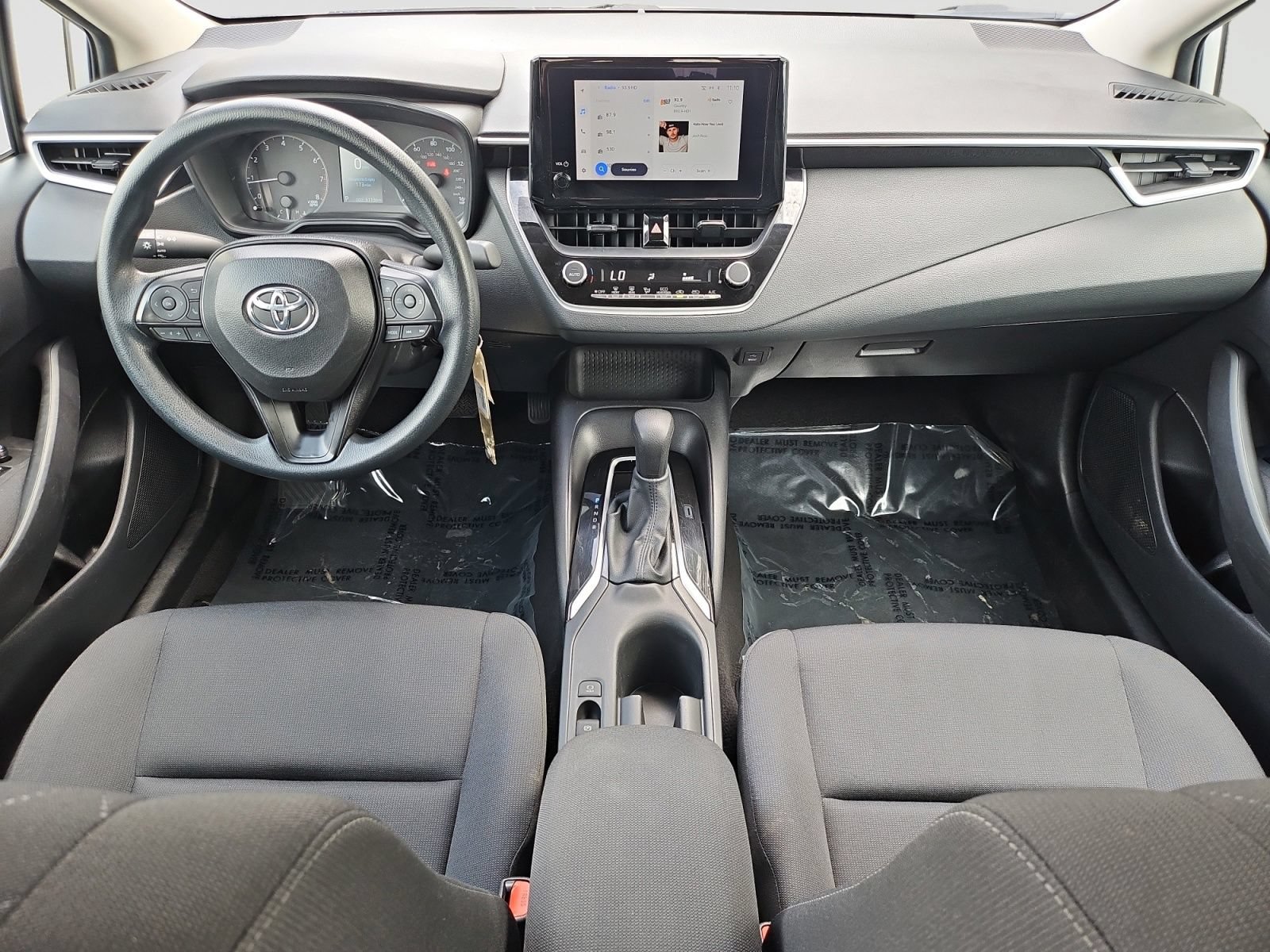 Used 2025 Toyota Corolla LE FWD image 16