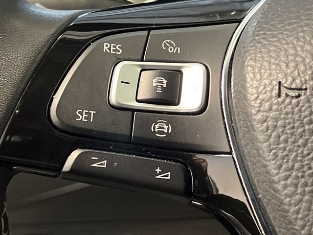 Certified 2021 Volkswagen Tiguan SE FWD image 20