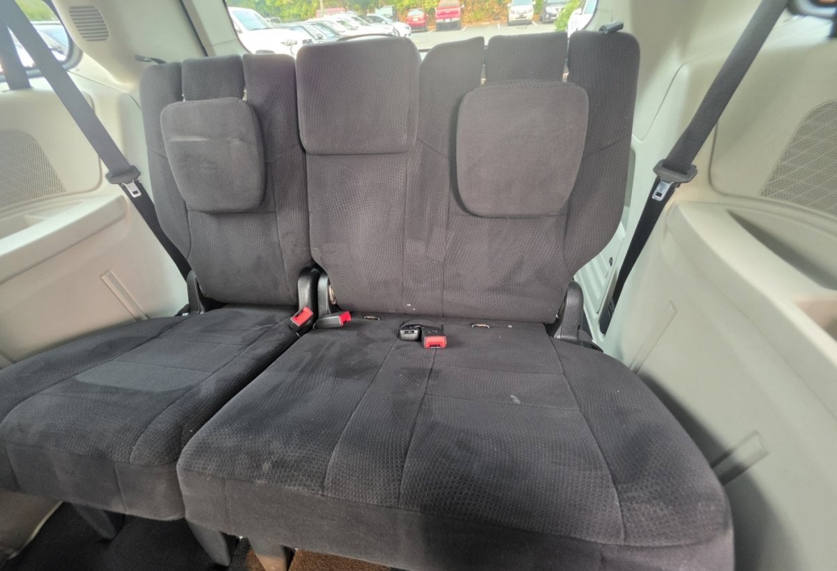 Used 2011 Dodge Grand Caravan Mainstreet w/ PWR Convenience Group FWD image 12