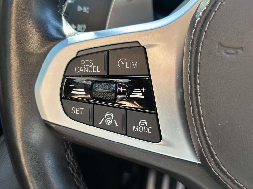Used 2019 BMW X7 xDrive50i w/ M Sport Package AWD/4WD image 37