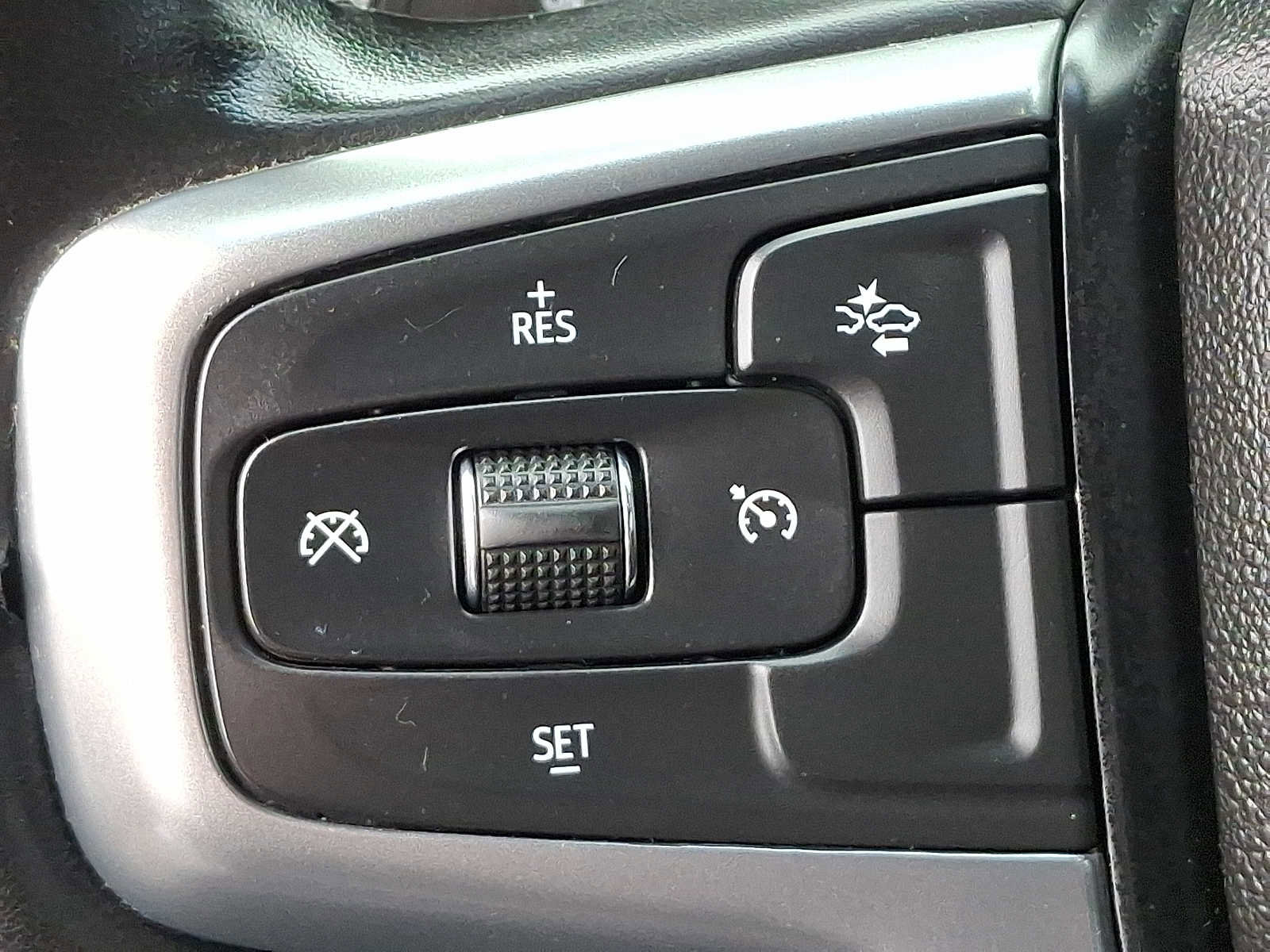 Used 2023 Chevrolet Tahoe LT image 22