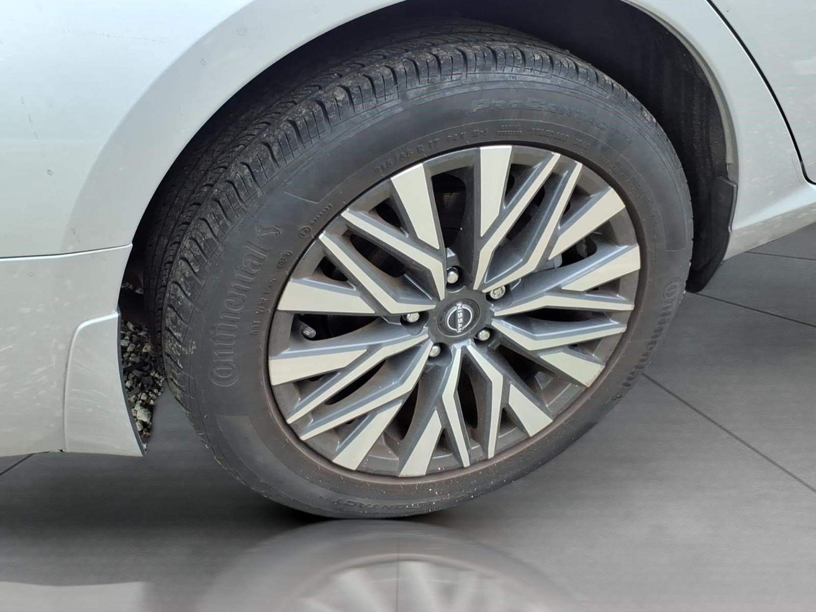 Used 2024 Nissan Altima 2.5 SV AWD/4WD image 5