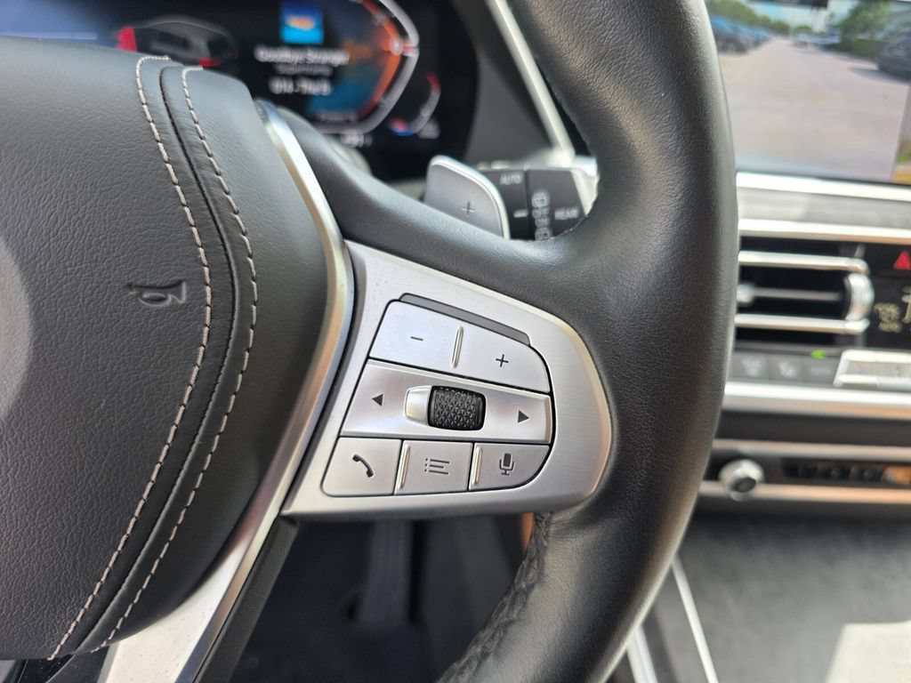Used 2022 BMW X7 xDrive40i w/ Premium Package AWD/4WD image 22