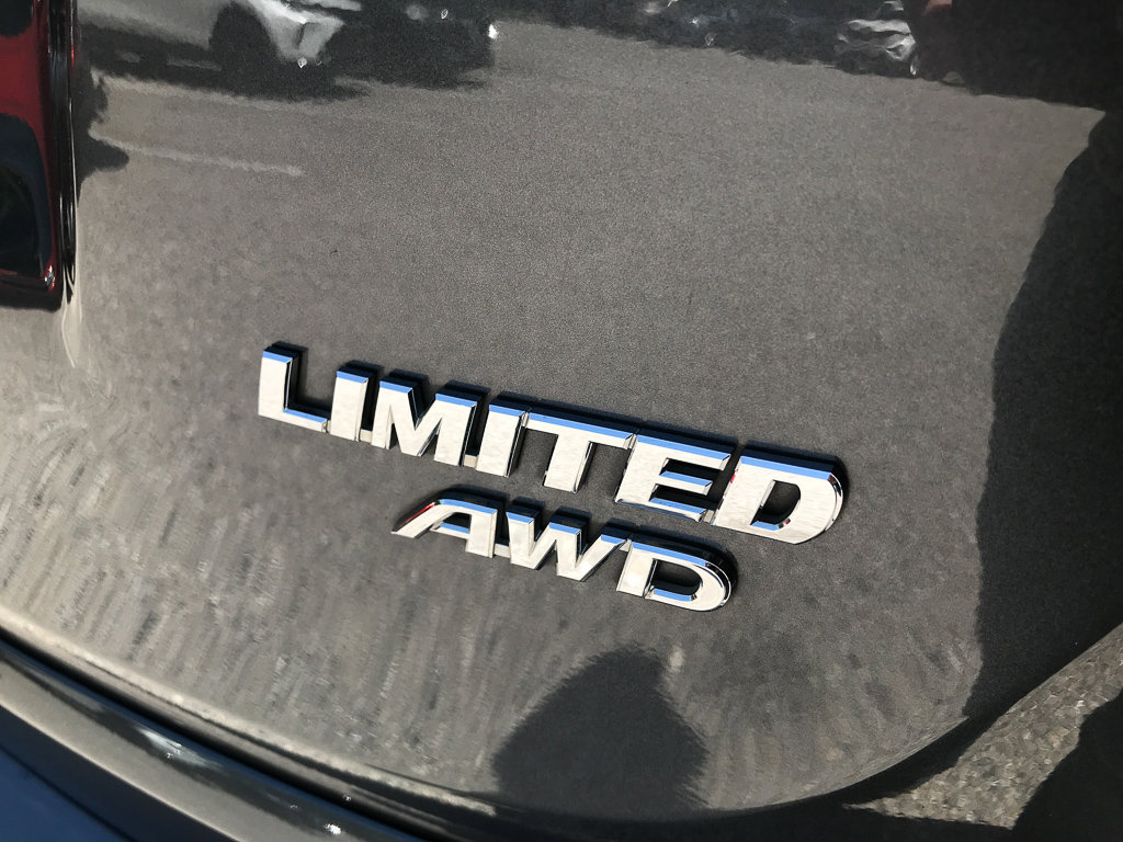 Used 2017 Toyota RAV4 Limited w/ Advanced Technology Package AWD/4WD image 10