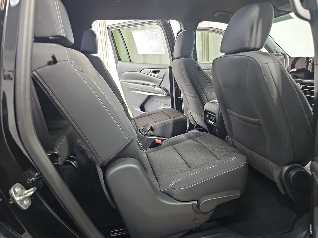 Certified 2024 Chevrolet Traverse LT w/ Enhanced Driving Package AWD/4WD image 14