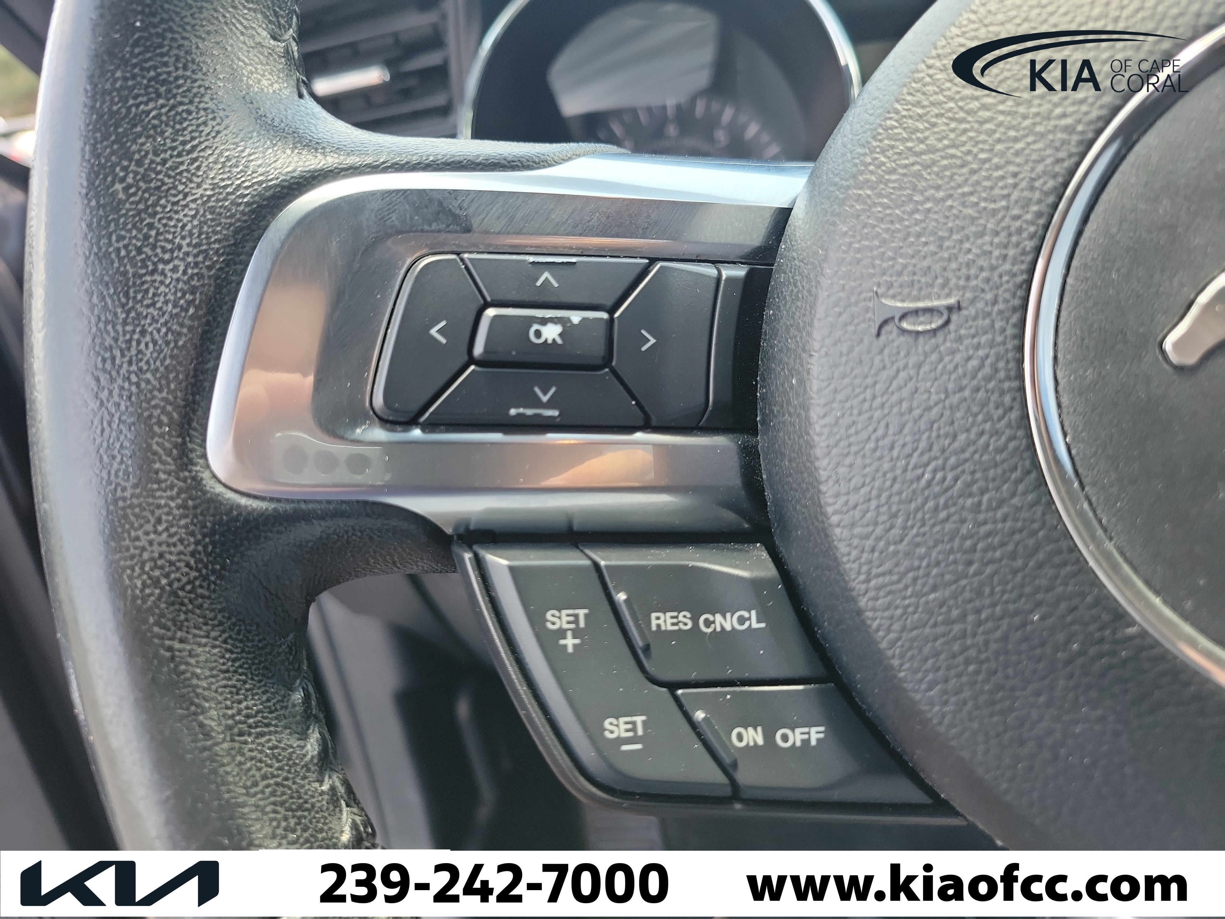 Used 2017 Ford Mustang Coupe RWD image 20