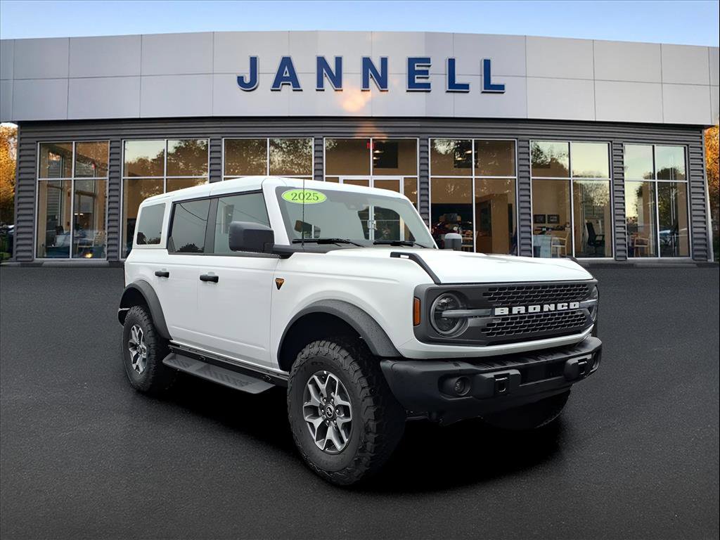 New 2025 Ford Bronco Badlands AWD/4WD image 2