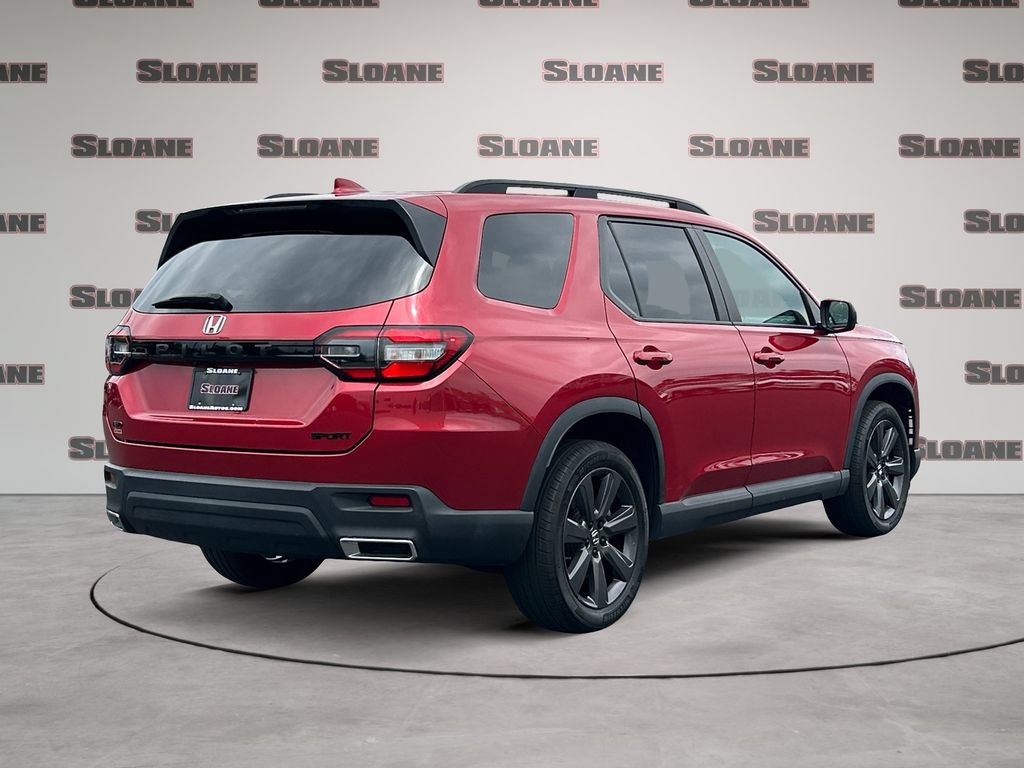Used 2023 Honda Pilot Sport image 5
