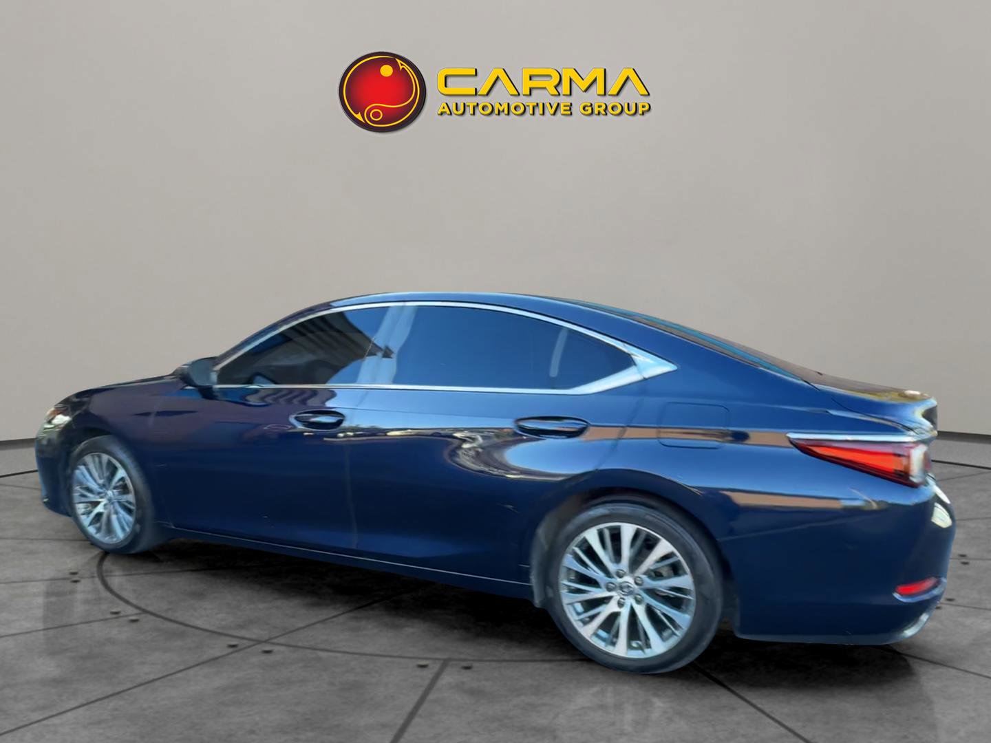 Used 2019 Lexus ES 350 image 4