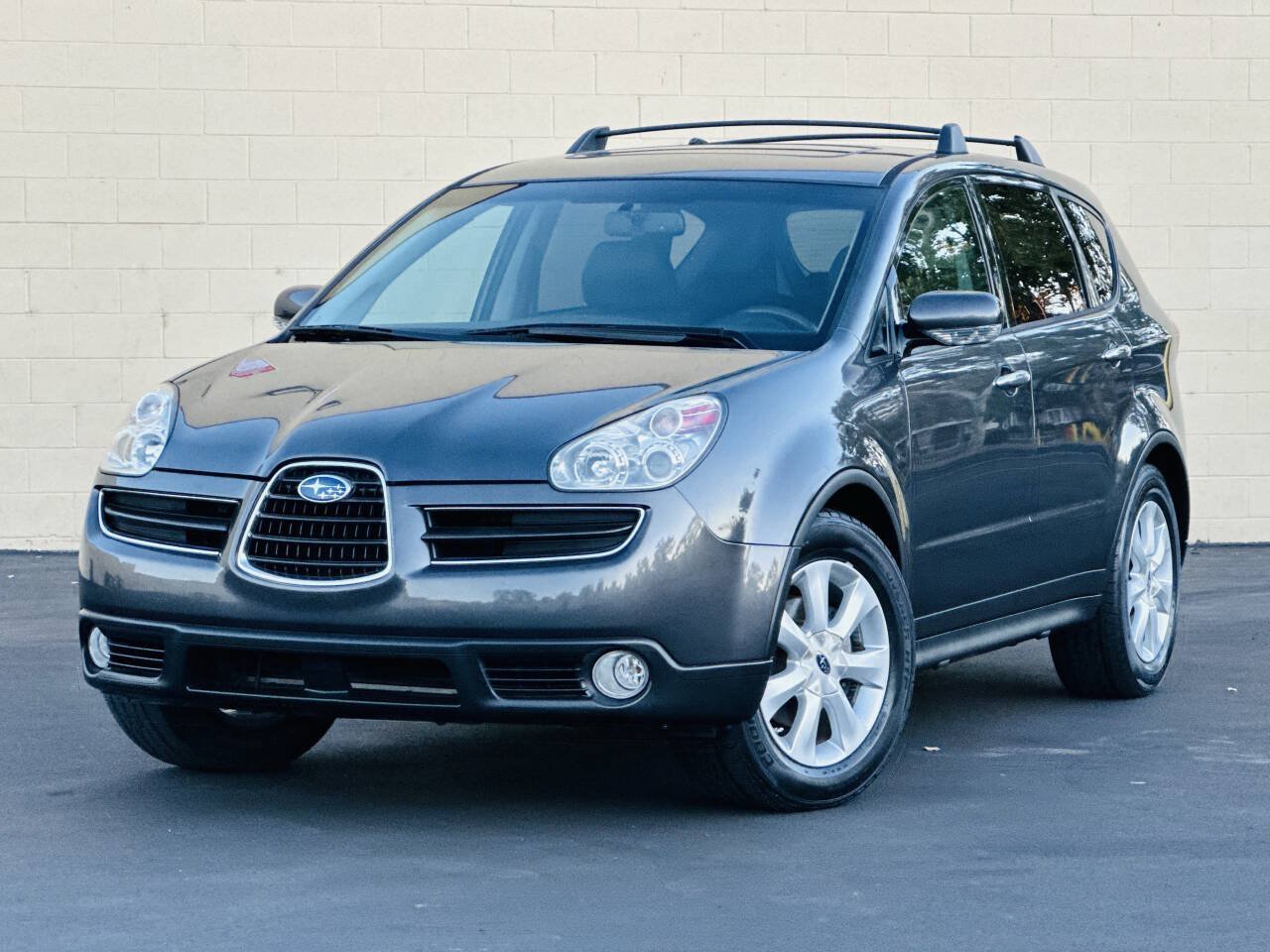 Used 2007 Subaru Tribeca Limited AWD/4WD image 2
