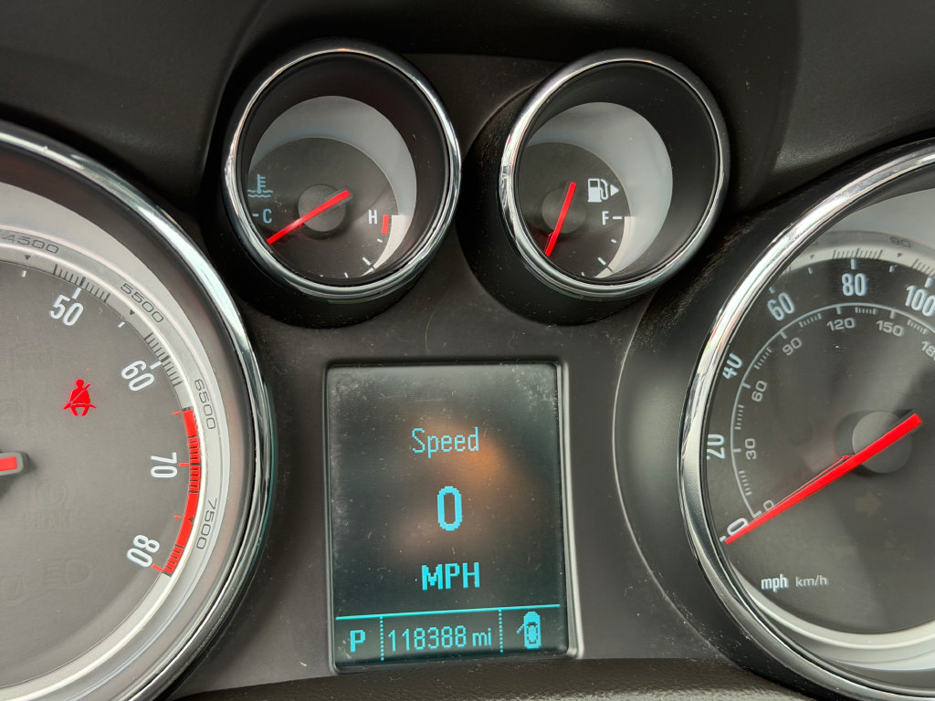 Used 2015 Buick Encore Leather AWD/4WD image 32