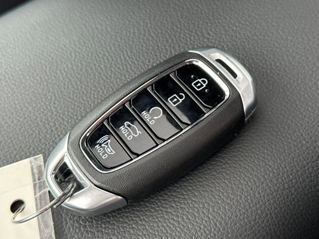 Certified 2021 Hyundai Elantra Limited w/ Cargo Package image 29