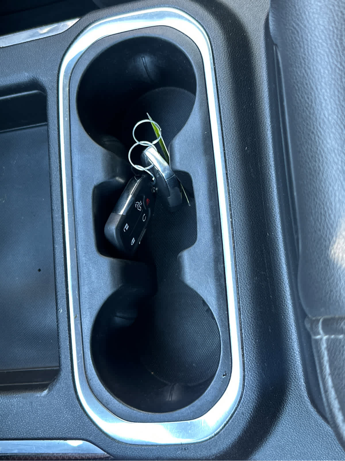 Used 2020 Chevrolet Silverado 1500 RST w/ All-Star Edition image 38