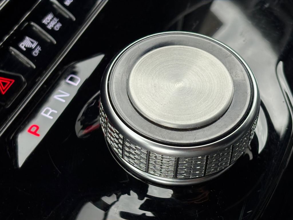 Used 2024 Jeep Wagoneer Series II w/ Flexible Seating Group image 26