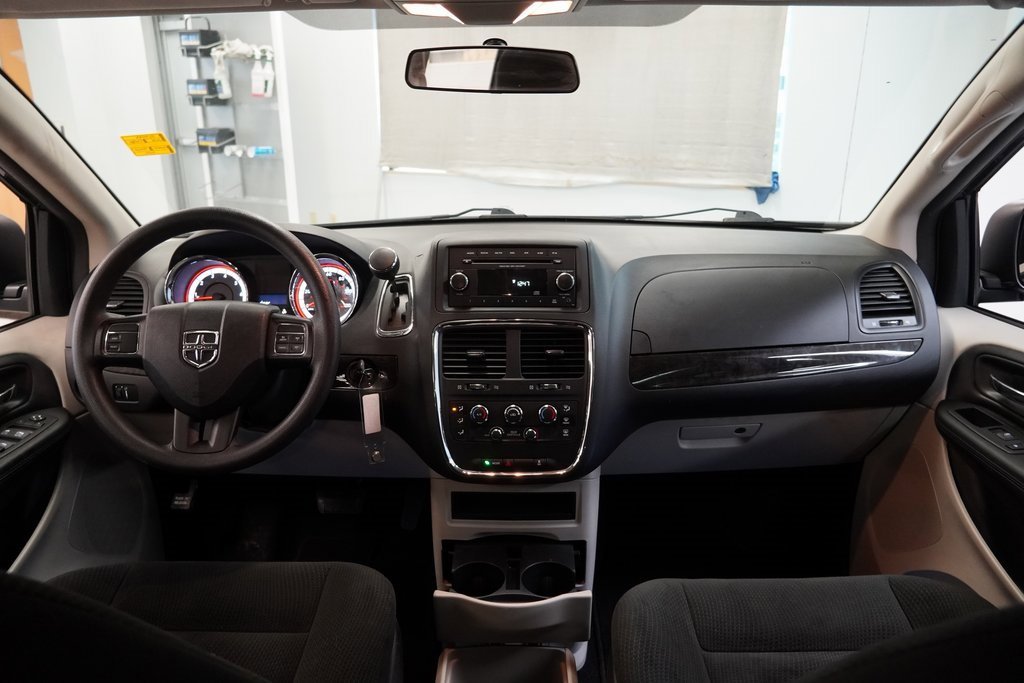 Used 2016 Dodge Grand Caravan SE w/ Quick Order Package 29E SE image 17