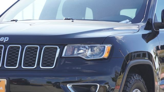 Certified 2021 Jeep Grand Cherokee Laredo image 4