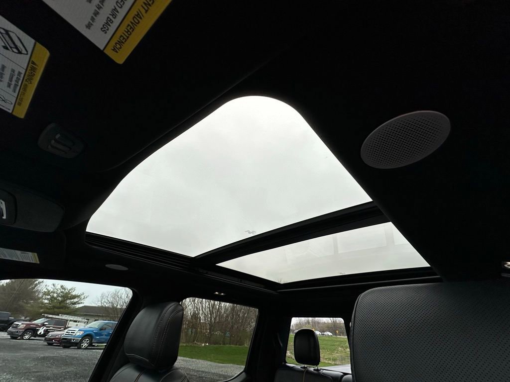 Used 2021 Ford F150 Platinum image 3