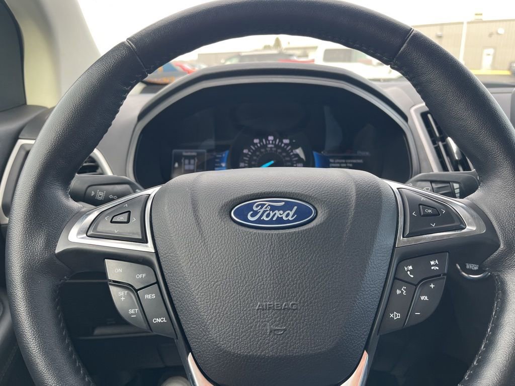 Used 2023 Ford Edge SEL w/ Sport Appearance Package image 15