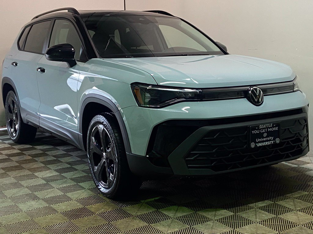 New 2026 Volkswagen Taos SE AWD/4WD image 1