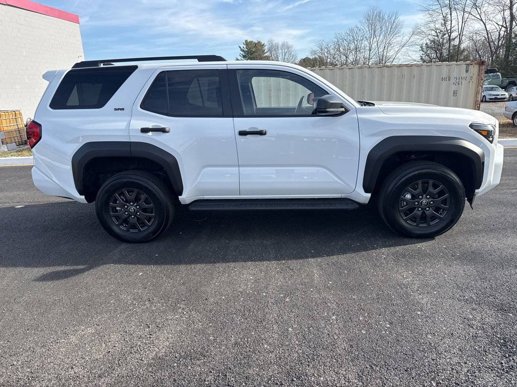 Used 2025 Toyota 4Runner SR5 image 5