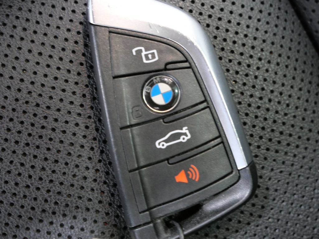 Used 2024 BMW X4 xDrive30i w/ Parking Assistance Package AWD/4WD image 30
