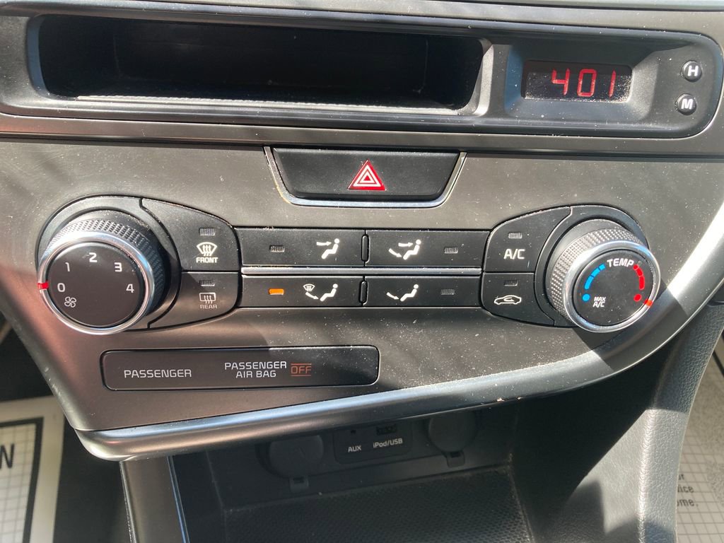 Used 2015 Kia Optima LX image 25