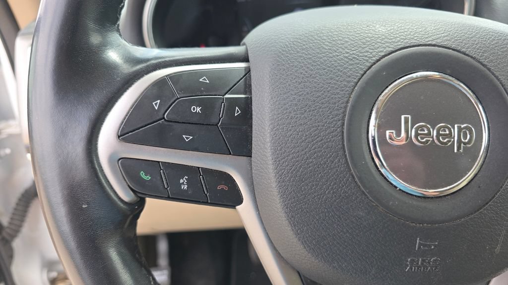 Used 2019 Jeep Grand Cherokee Limited AWD/4WD image 16