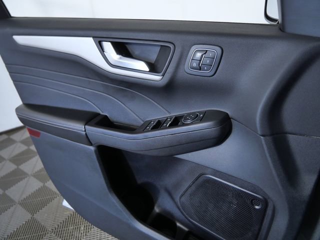 Certified 2022 Ford Escape SEL w/ Technology Package AWD/4WD image 25