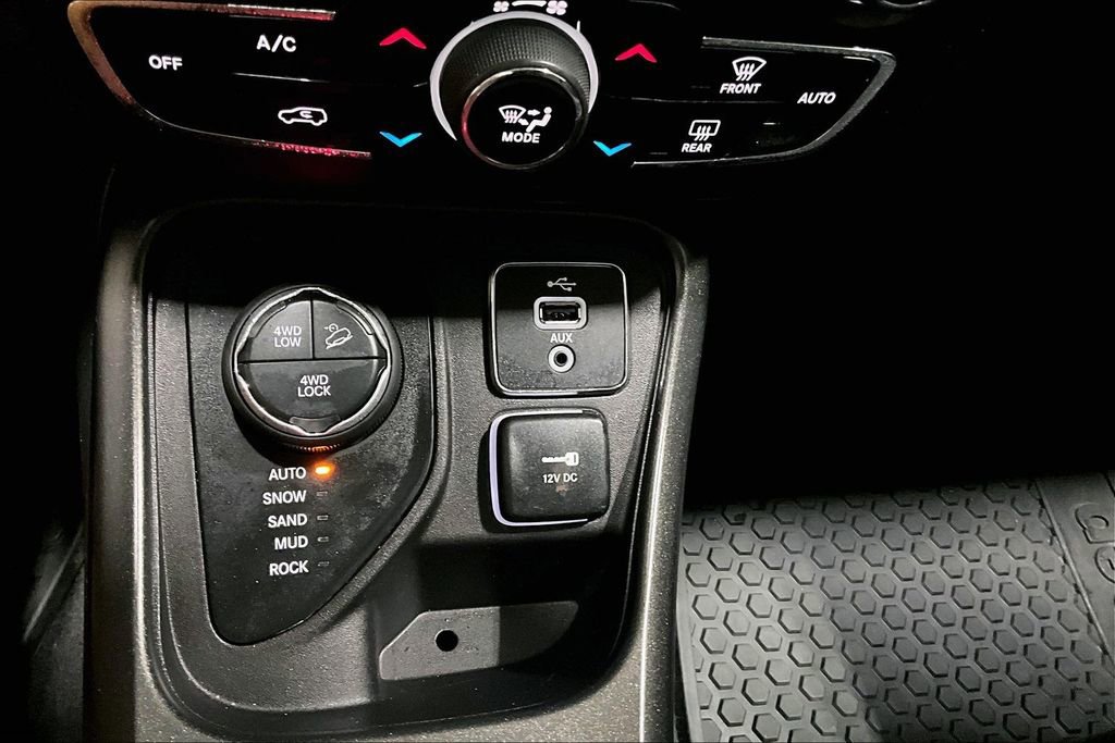 Used 2018 Jeep Compass Trailhawk w/ Navigation Group image 16