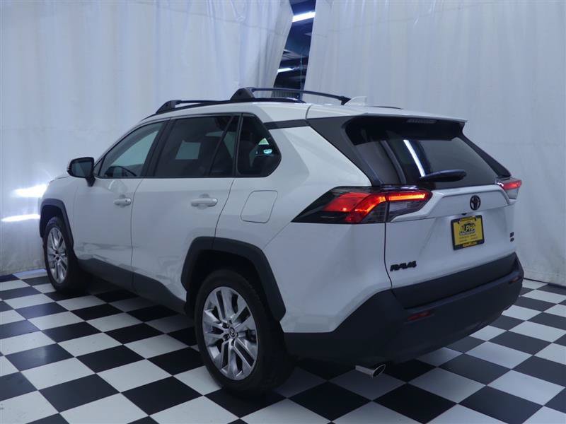 Used 2025 Toyota RAV4 XLE Premium w/ Weather Package AWD/4WD image 5