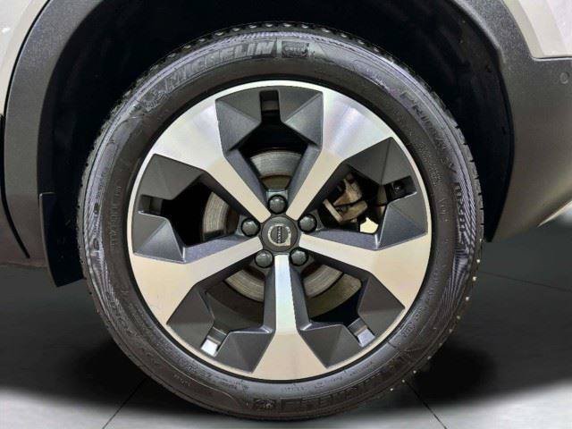 Used 2023 Volvo XC40 B5 Plus w/ Driver Assist Package AWD/4WD image 21