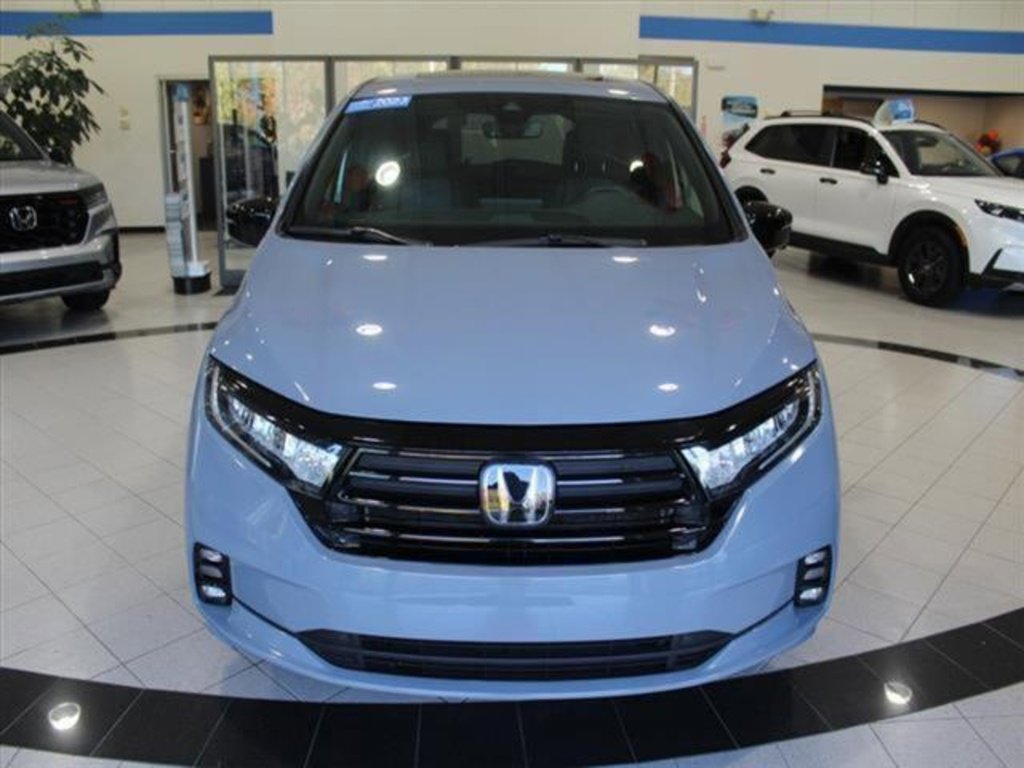Certified 2023 Honda Odyssey Sport image 2