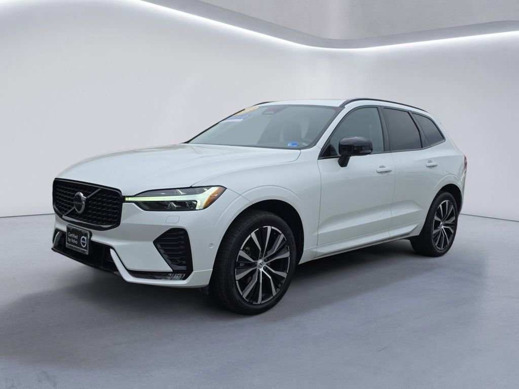 Used 2023 Volvo XC60 B5 Plus w/ Protection Package Premier AWD/4WD image 7