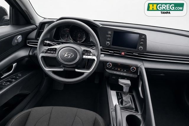 Used 2023 Hyundai Elantra SEL FWD image 14