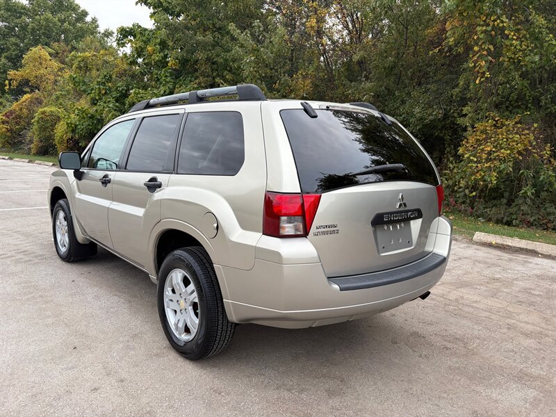 Used 2008 Mitsubishi Endeavor LS FWD image 3